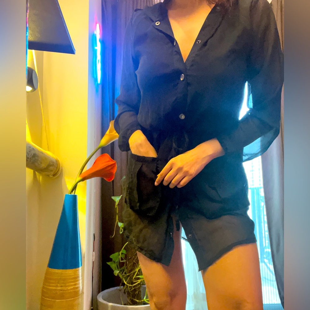 Black Shirt Dress With Hoodie - Picture 5 of 12